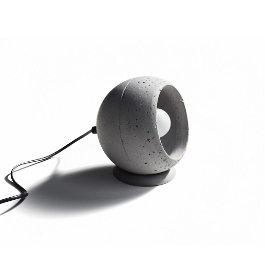 SUPERFLY T concrete table lamp