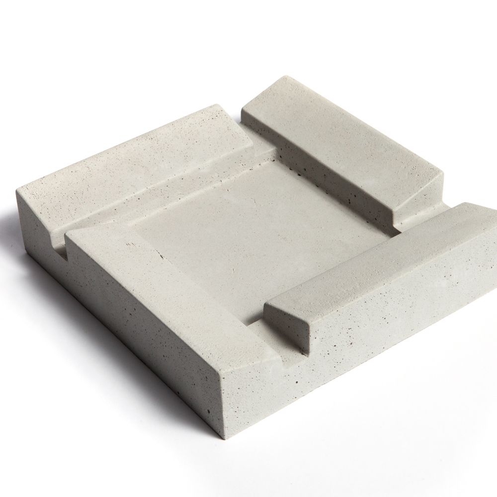 Fumi cement ashtray by urbi et orbi