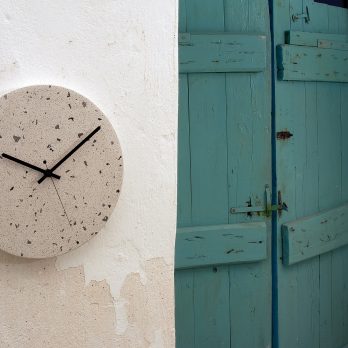 TEMPUS white terrazzo Urbi et Orbi concrete clock