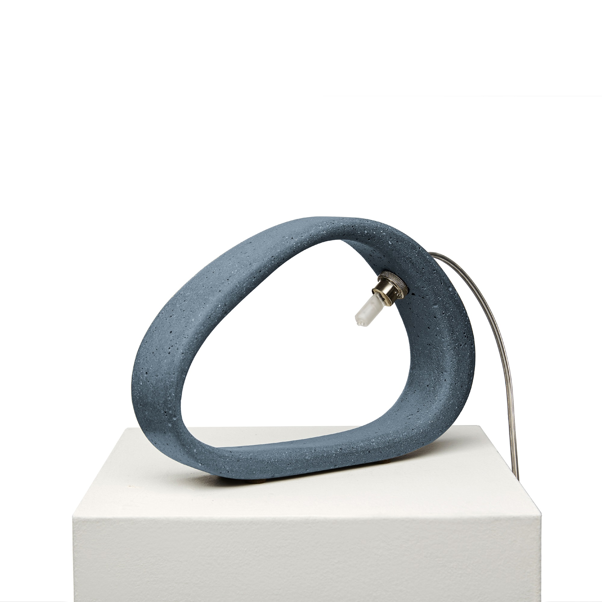 ARETHA T RAF Design By Urbi Et Orbi Lampe De Concrete Table Lamp