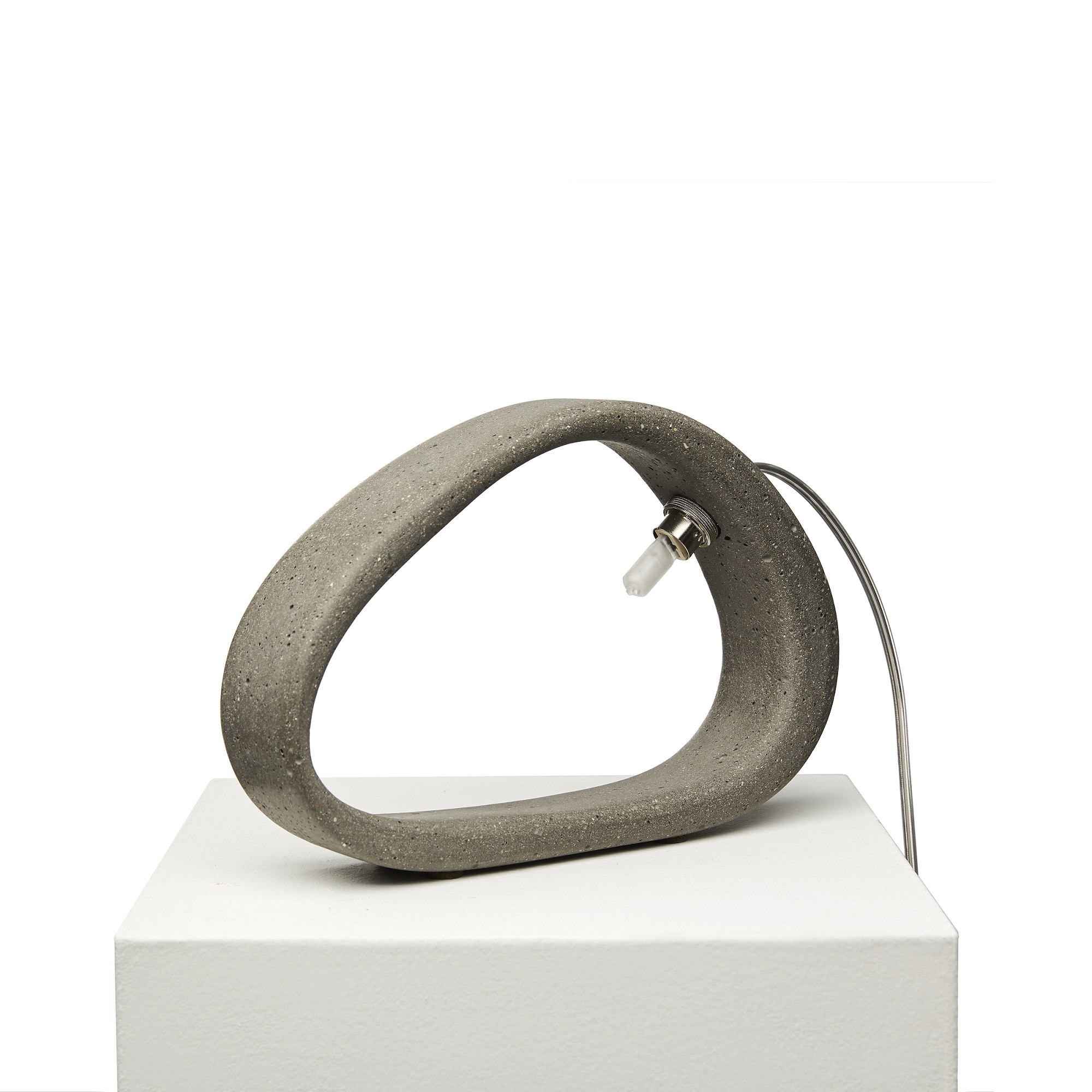ARETHA T Design By Urbi Et Orbi Lampe De Concrete Table Lamp