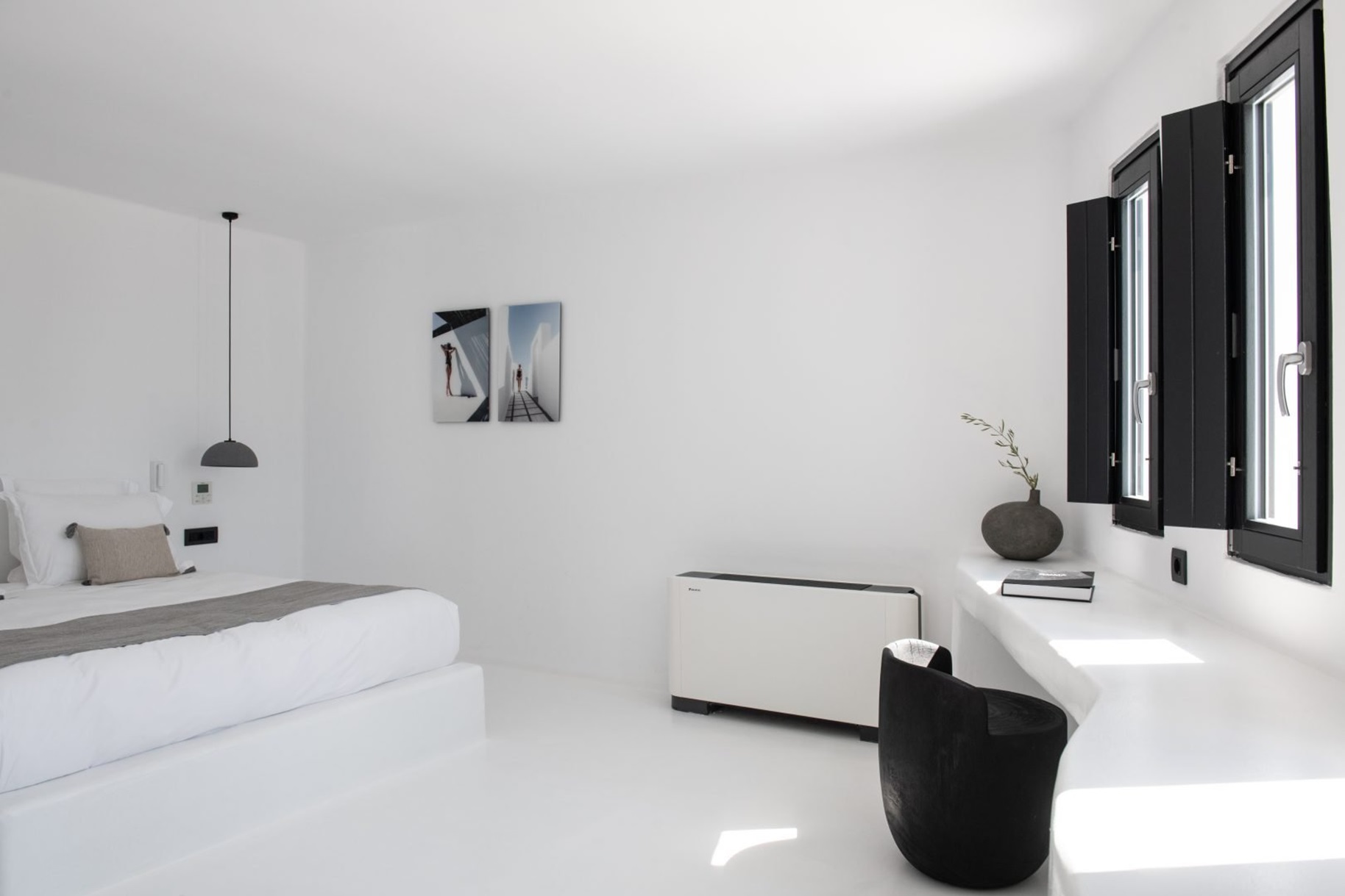 GLOBUS 28 M Grey Urbi Et Orbi Cement Pendant Lamp OMMA Stonesandwalls Interiordesign Lowres GAL