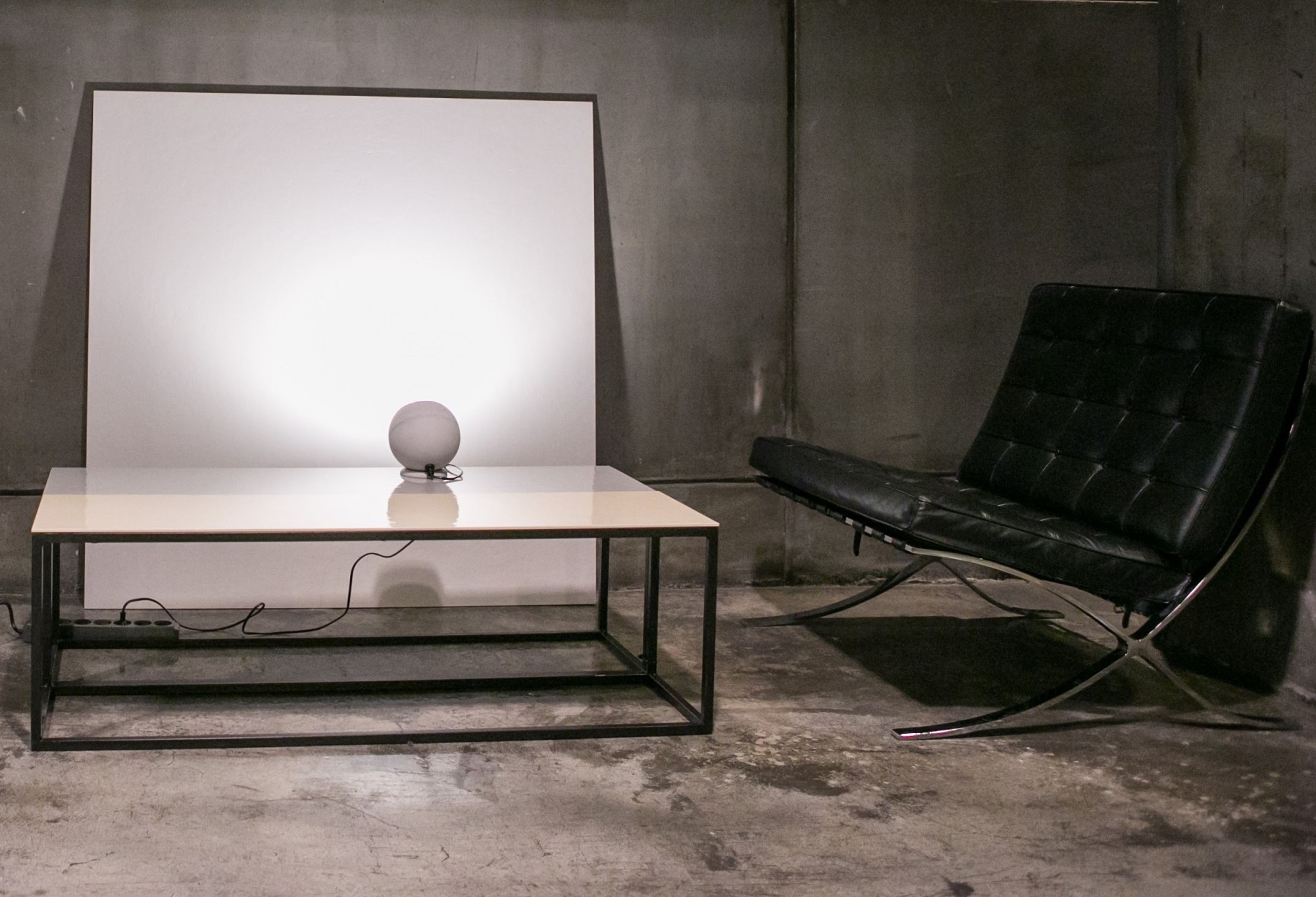 SUPERFLY T Urbi Et Orbi Lampe De Table En Béton Edit GAL
