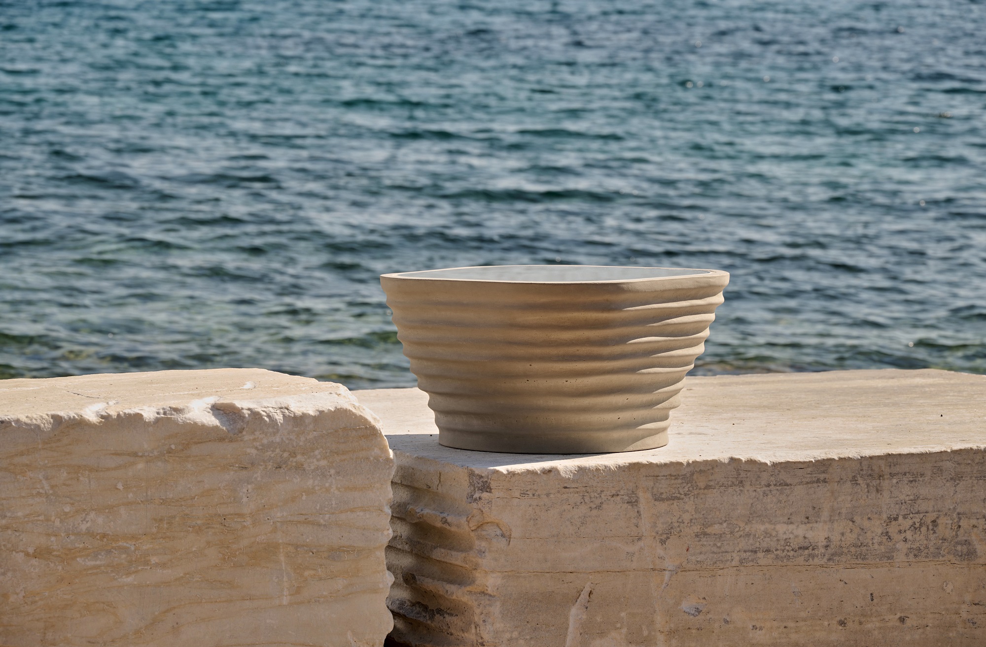 Jar Table Basse En Ciment Gian Paolo Venier By Urbi Et Orbi Gal