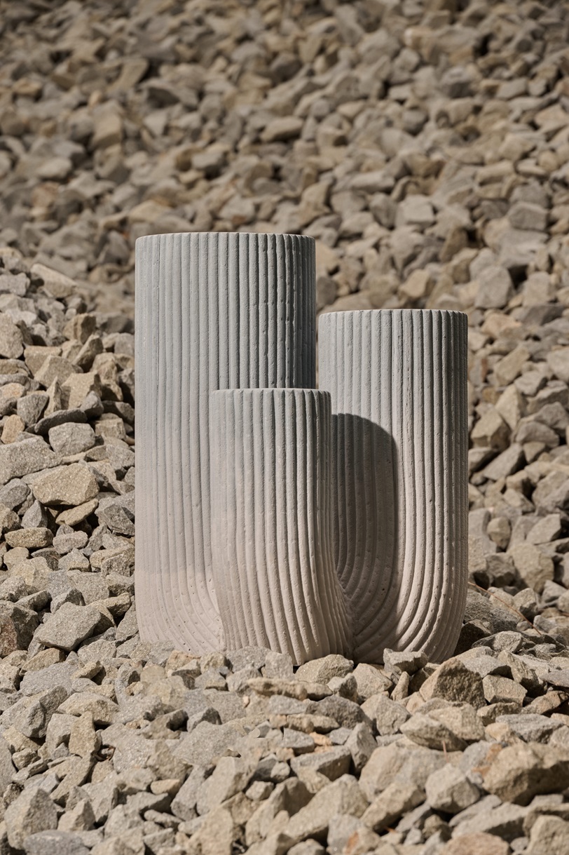 Tus Cement Side Table Design By Gian Paolo Venier Urbi Et Orbi Lowres