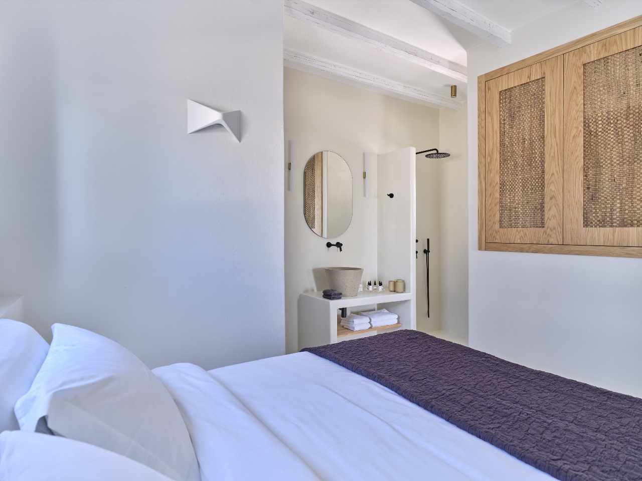 CIRCUM 3826 AMO Urbi Et Orbi Concrete Washbasin GEM Architects