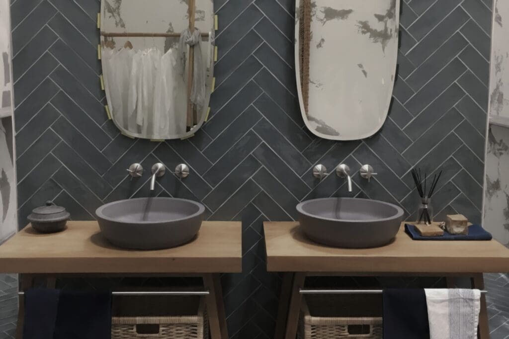 CIRCUM 42 Concrete Washbasin By Urbi Et Orbi