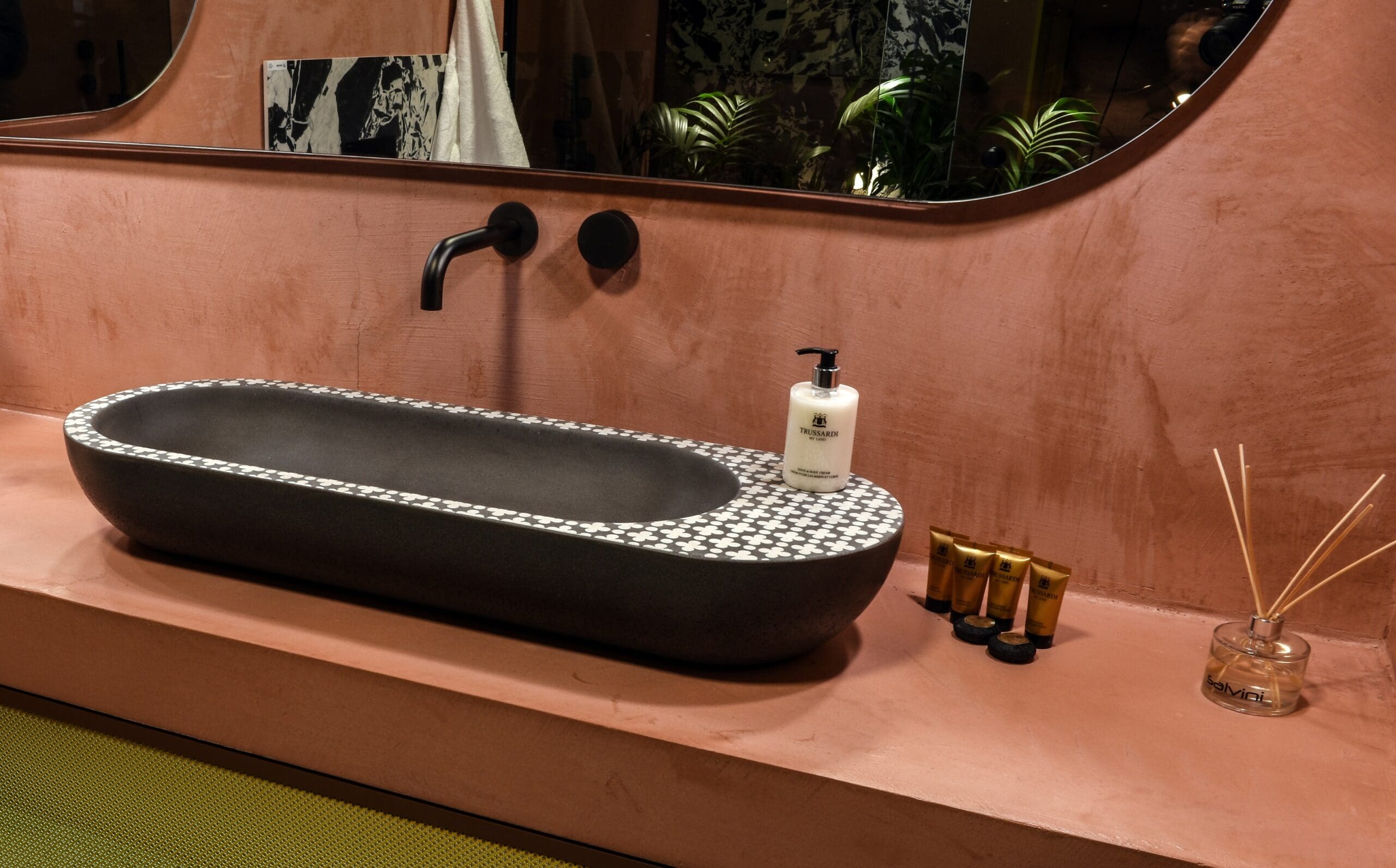 HOLYWATER BIG ANTHRACITE By Sotiris Lazou Designstudio For Urbi Et Orbi Washbasin