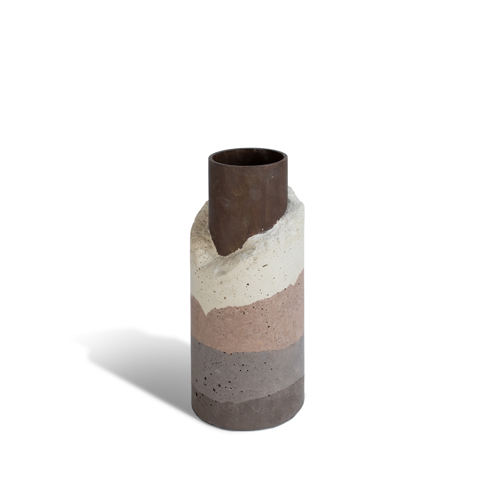 strata_cement_vase_by_ctrlzak_for_urbi_et_orbi_gal