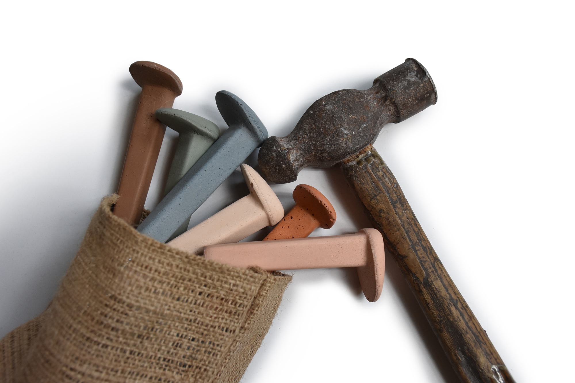 Gantzos Concrete Wall Hook By Urbi Et Orbi Studio Gal 4